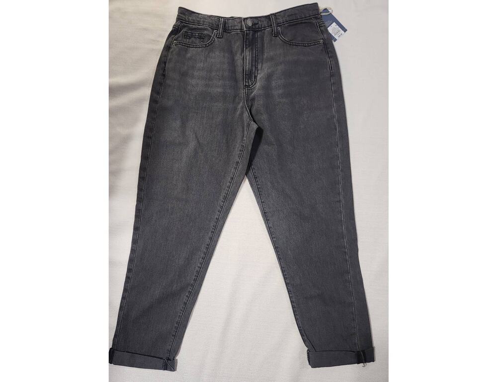woman's boyfriend jeans black 27 waist universal thread size 4